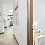 Crystal Bay - Pool & Apartament