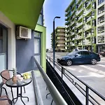 Apartament Crystal Bay - Pool & Năvodari