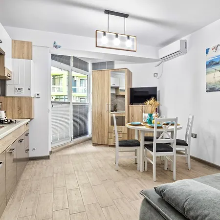 Apartman Crystal Bay - Pool &