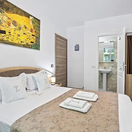 Crystal Bay - Pool & *