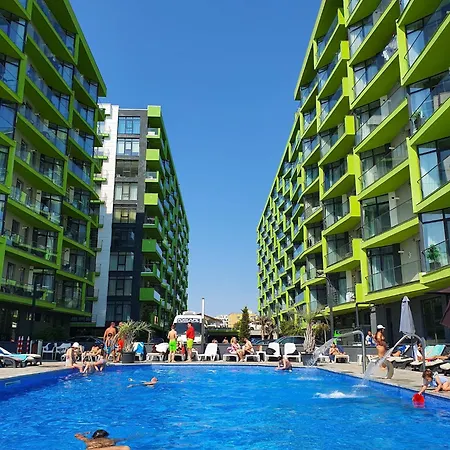 Crystal Bay - Pool & *