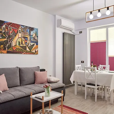 Crystal Bay - Pool & Năvodari