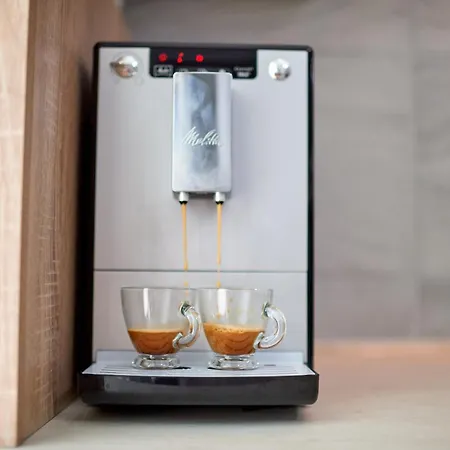 Crystal Bay - Pool & Apartment Năvodari