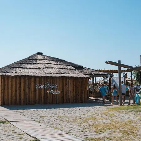 Apartman Crystal Bay - Pool & Năvodari