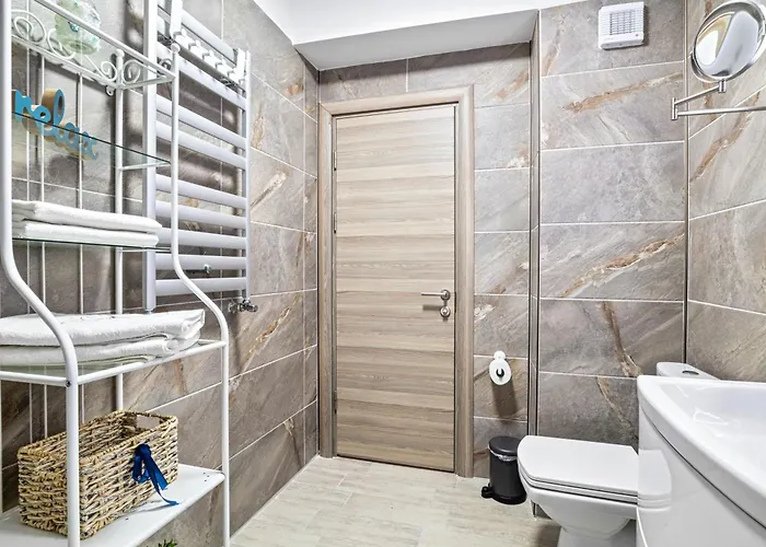 Crystal Bay - Pool &