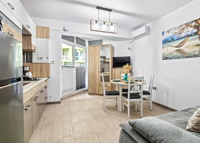 Apartment Crystal Bay - Pool &