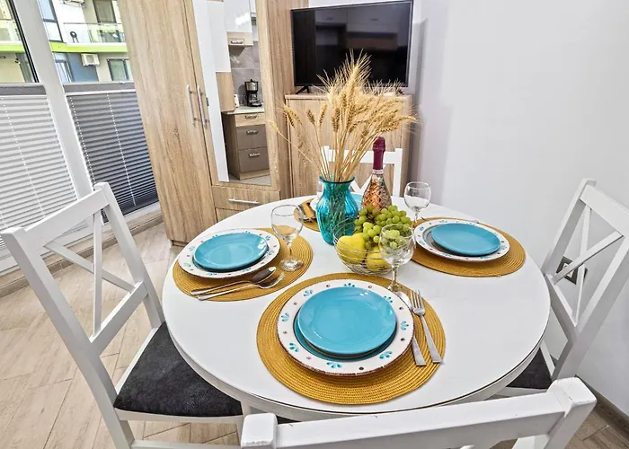 Crystal Bay - Pool & Apartment *