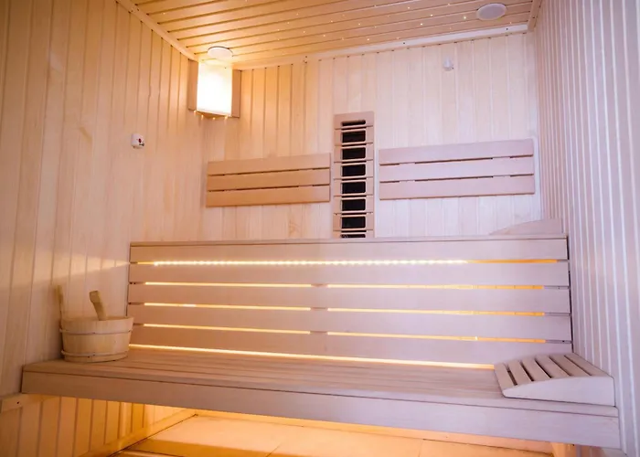 Crystal Bay - Pool &