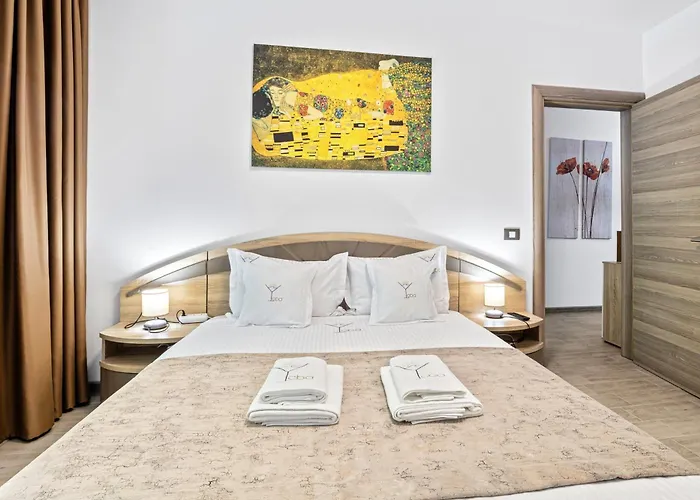 Crystal Bay - Pool &