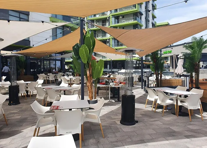 Crystal Bay - Pool & * Năvodari