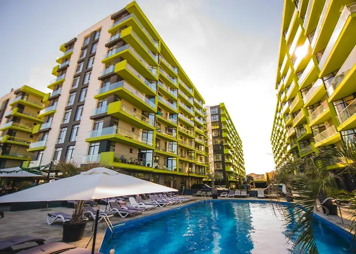 Crystal Bay - Pool & Apartment *